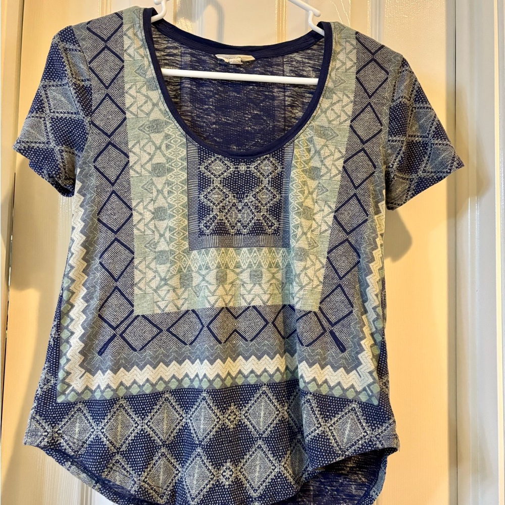 Lucky Brand Blue and Green Geometric Tee